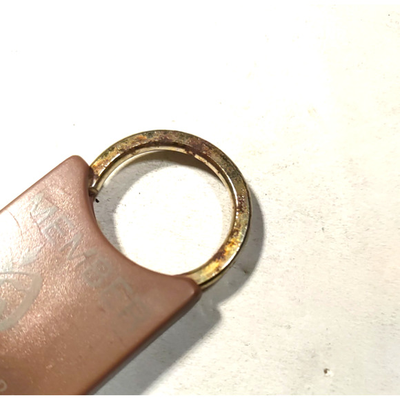 Vintage Sacred Heart League Walls Mississippi Member Plastic Keychain Rusted - Picture 5 of 6